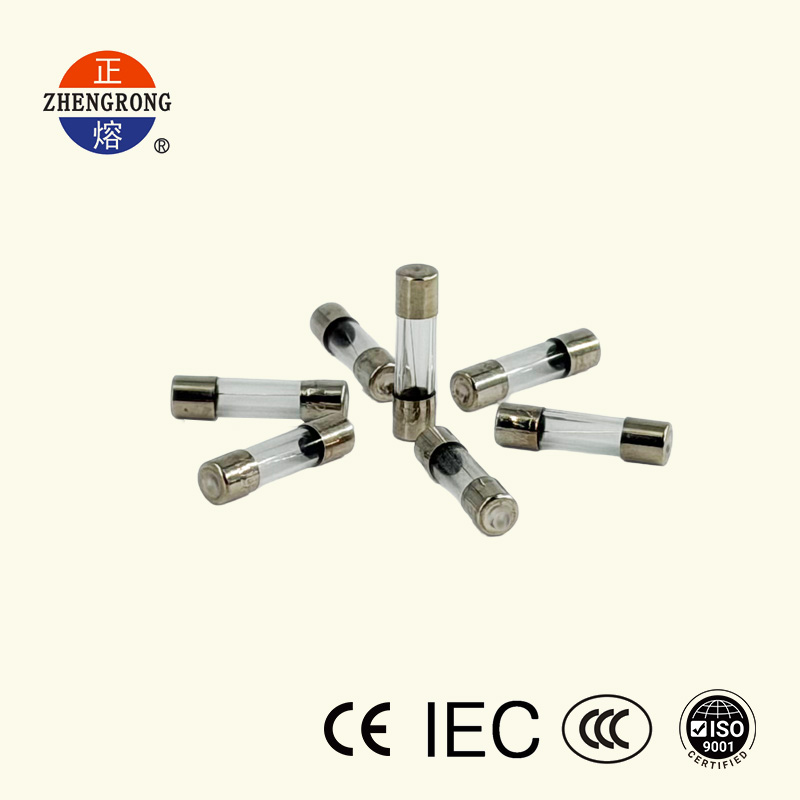 Siguranțe cu tuburi de sticlă 5x20mm Acțiune rapidă/Decalaj 32mA-20A 250V 125V Legătură sigură de înaltă calitate